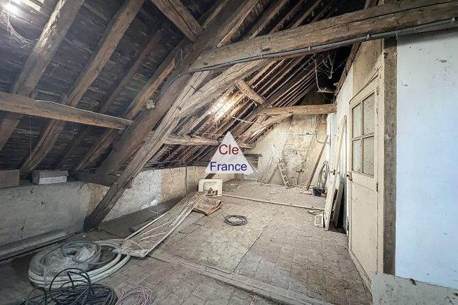 Property for sale in Bleneau, Bourgogne, 89220, France