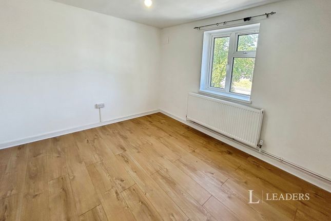 14, Hill Close, Cambridgeshire photo 4