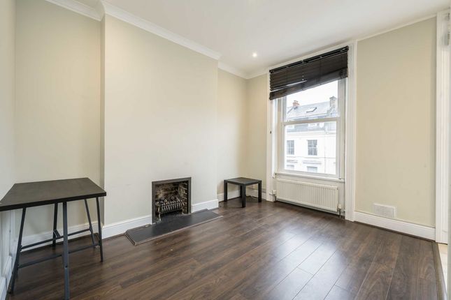 Thumbnail Flat for sale in Russell Gardens, London