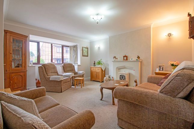 3 Pear Tree Close, Doncaster photo 2