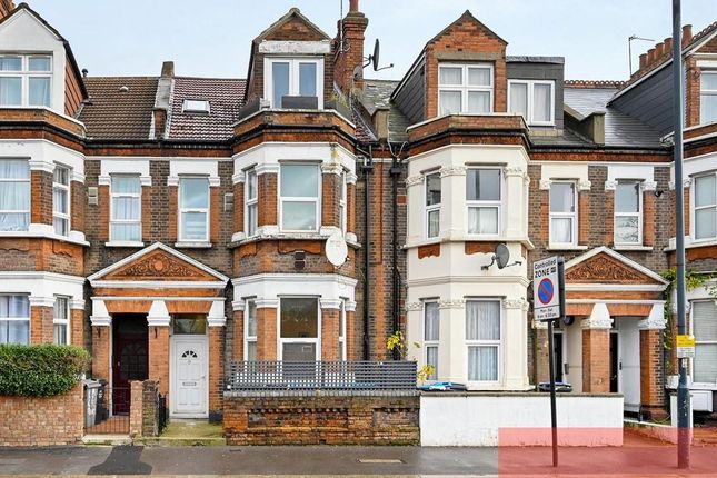 Flat for sale in Craven Park, London