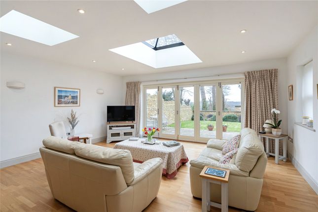 6, Amberley Ridge, Stroud photo 4