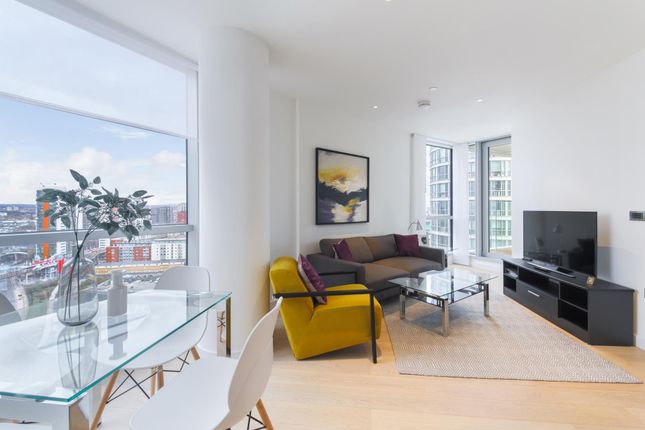 Flat to rent in Charrington Tower, New Providence Wharf, Canary Wharf