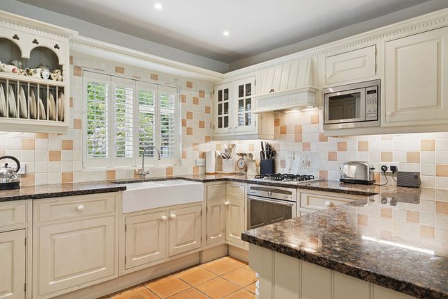 Holly Cottage, Kings Lane, Cookham Dean photo 4