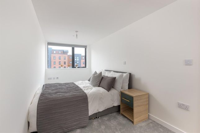 Flat to rent in Qube, West Street, Sheffield