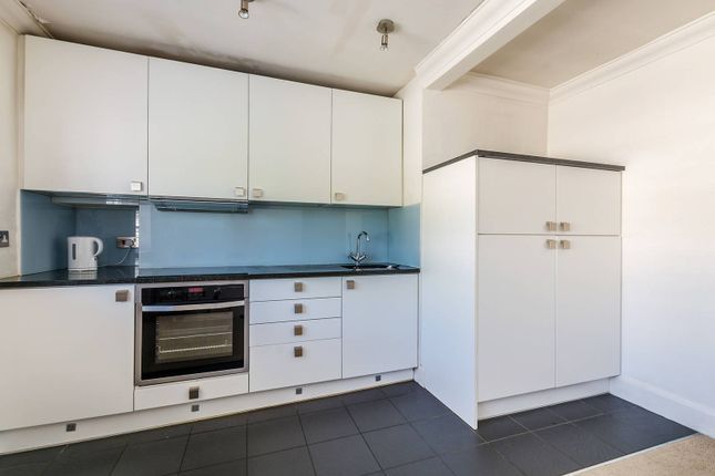 Flat for sale in Westbourne Terrace, Lancaster Gate, London