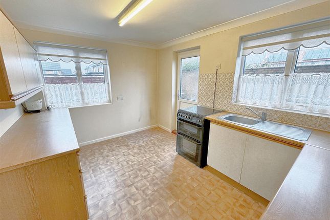 End terrace house for sale in Kittiwake Close, Ipswich