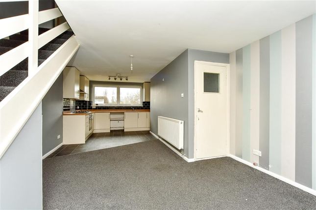 Maisonette for sale in Thorne Close, Erith, Kent
