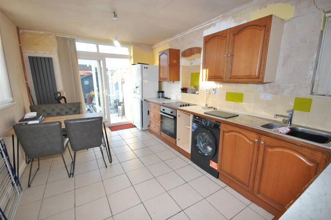 45, Cameron Drive, Northampton photo 3