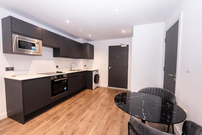 Apt 307, 98 Greengate, Salford photo 4
