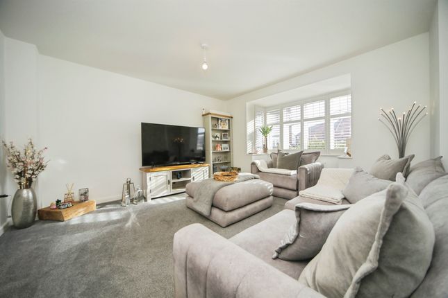 111, Oxlip Way, STOWMARKET photo 2