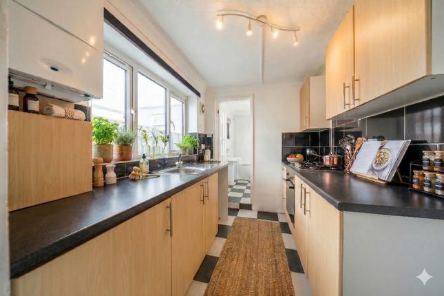 42, Alexandra Street, Folkestone photo 4
