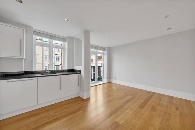 Flat for sale in Clifton Court, Northwick Terrace, London