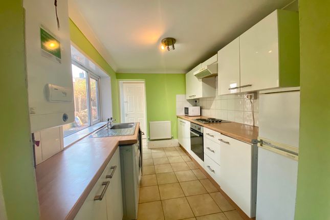 92 Rodney Street, Swansea photo 3