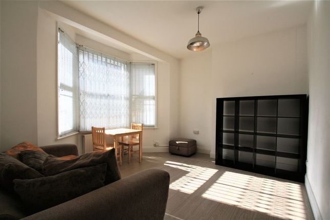 Flat to rent in Blackstock Road, London