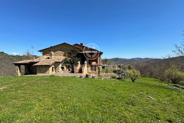 Thumbnail Villa for sale in Monte Santa Maria Tiberina, Perugia, Umbria