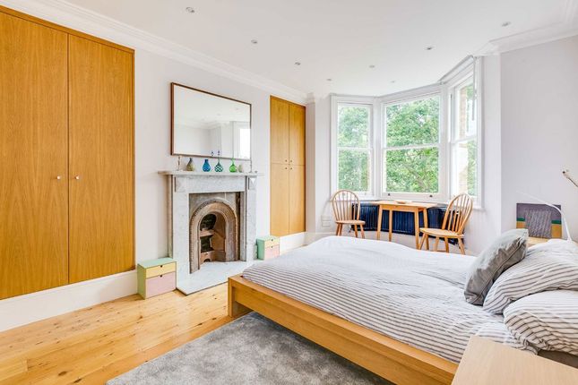 51, Tierney Road, London photo 4