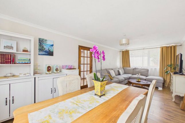 12, Walmer Way, Folkestone photo 3