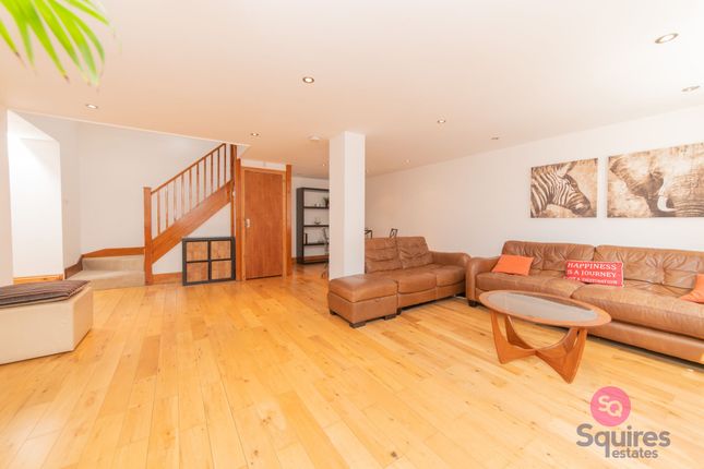 2a King Street Mews, London photo 2
