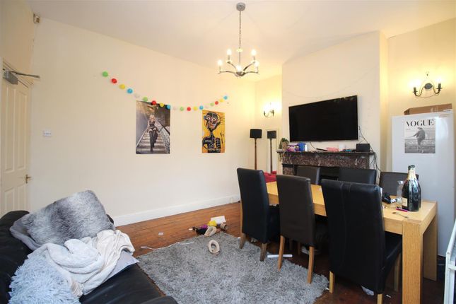 Terraced house to rent in Larkspur Terrace, Jesmond, Newcastle Upon Tyne