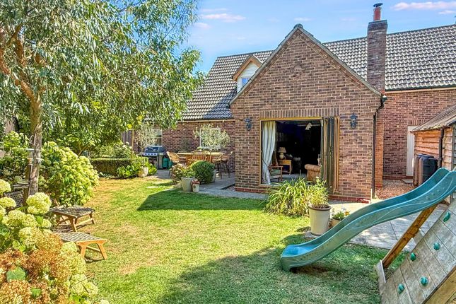Walsingham Lodge, 73 High Broadgate, Wisbech photo 2
