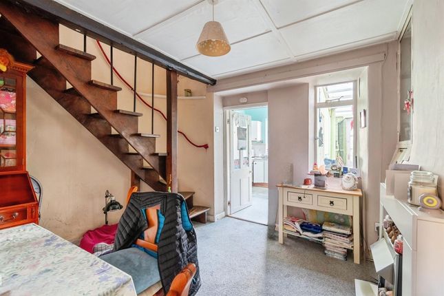 34, Pickwick Road, Corsham photo 4
