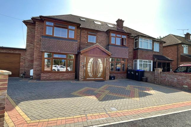 1, Coopers Row, Iver photo 2