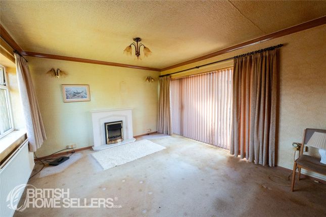 83, Forester Hill Avenue, Greater Manchester photo 4