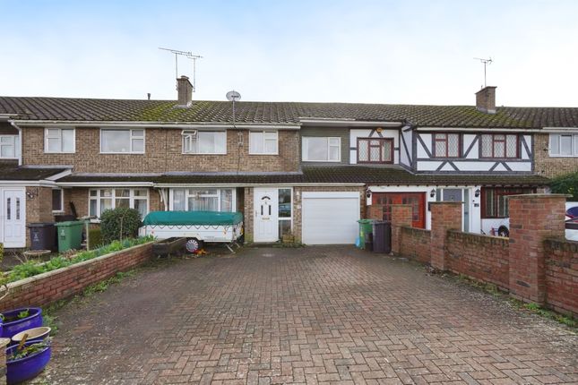 Thumbnail Terraced house for sale in Thorne Road, Swindon