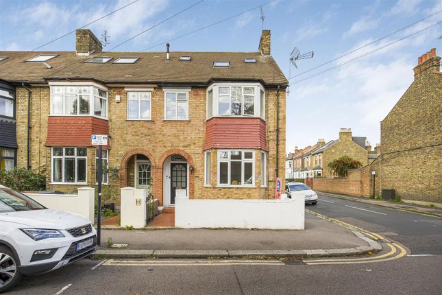 Thumbnail Flat for sale in Grove Road, Walthamstow, London