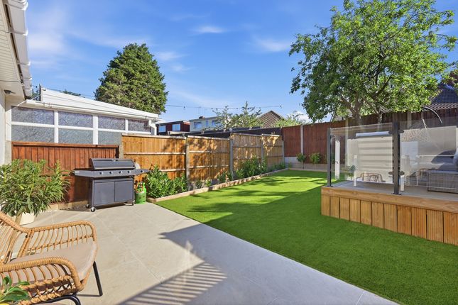 250, Rayleigh Road, Leigh-on-sea photo 4