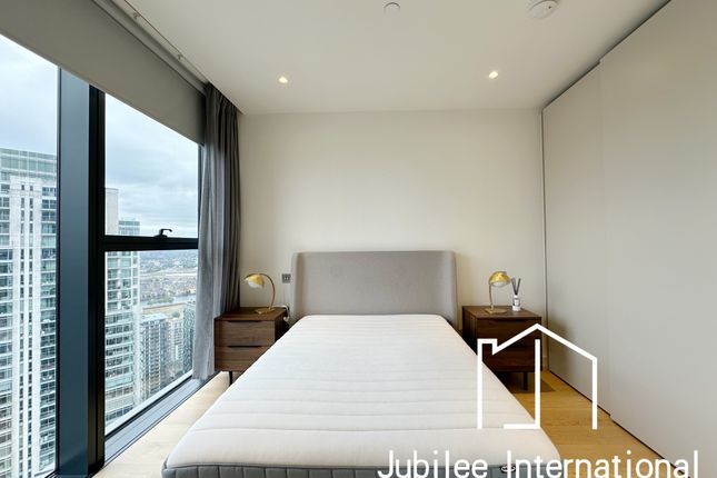 Apartment 4203, Hampton Tower, London photo 2