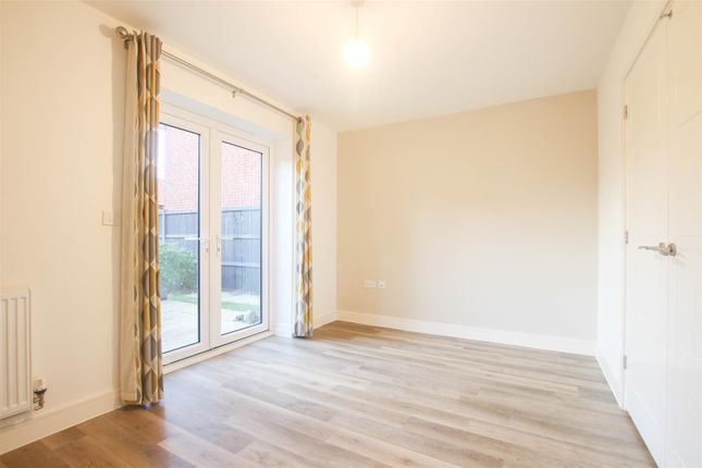 Wallace Road, Saffron Walden photo 3
