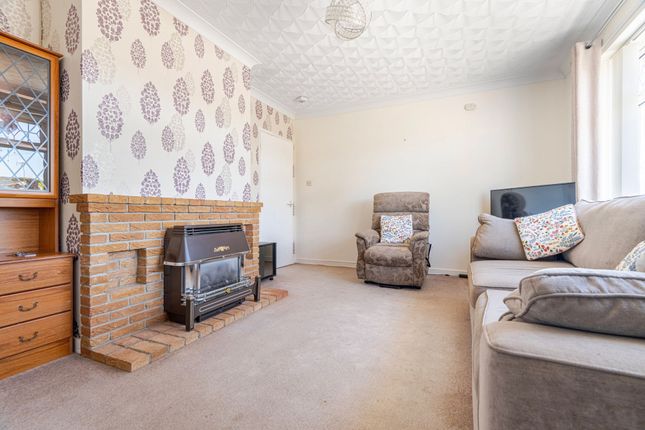 25 Orford Drive, Lowestoft photo 4