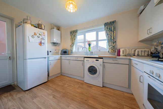 23 Tillett Road, Leicester photo 4