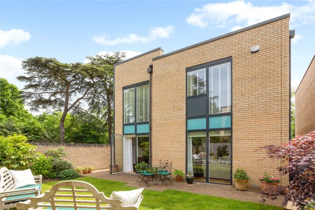 Thumbnail Detached house for sale in Cliveden Gages, Taplow, Maidenhead, Berkshire