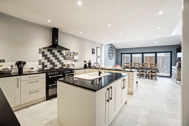 42, Talbot Road, Twickenham photo 2