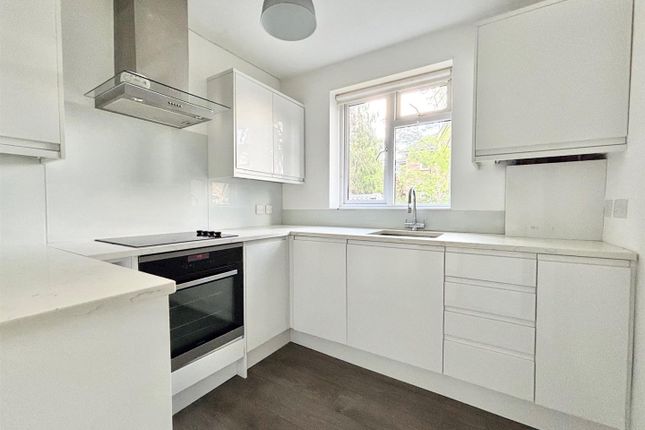 5, Nicolson Way, Sevenoaks photo 4