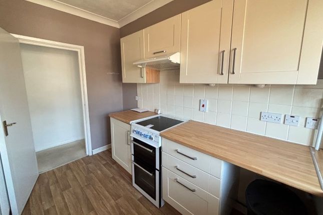 Flat 6 Rostrevor Court, 96 Sandown Road, Sandown photo 3