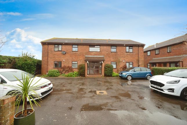 Flat for sale in Rowin Close, Hayling Island