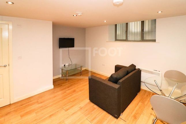 Flat to rent in Grattan House, Grattan Road, Bradford BD1