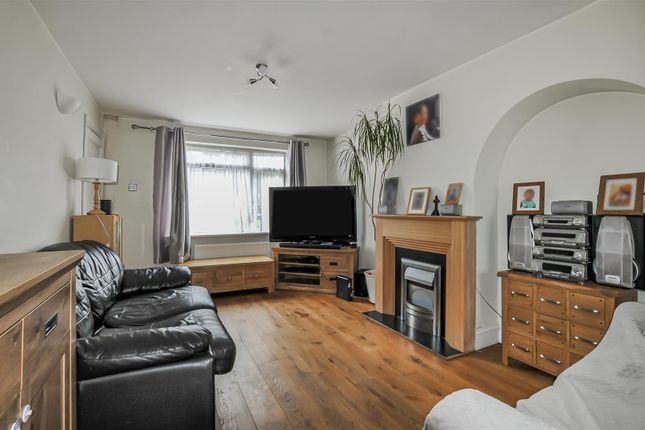 50, Black Boy Wood, St. Albans photo 2