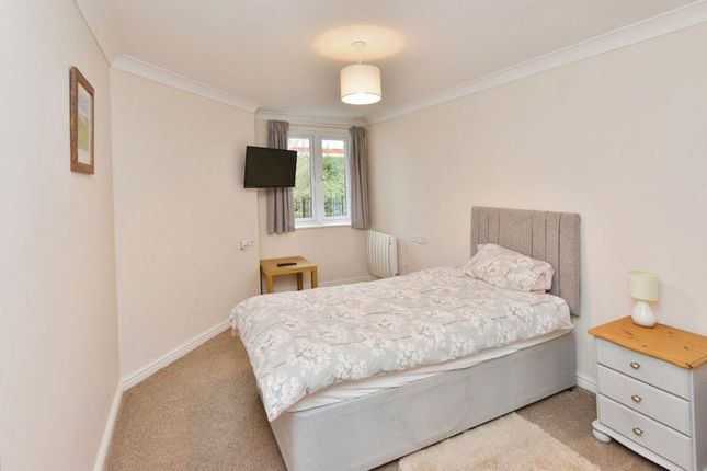 Flat for sale in Eden Court, Milton Keynes