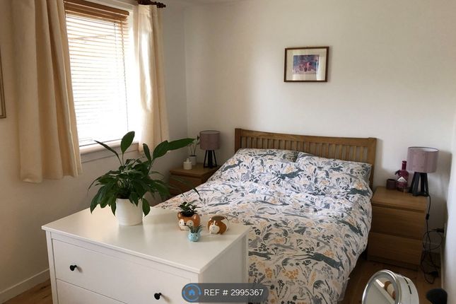 Flat, Stuart Crescent, Edinburgh photo 2