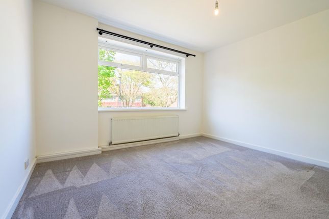 6, St. Martins Court, Whitley Bay photo 4