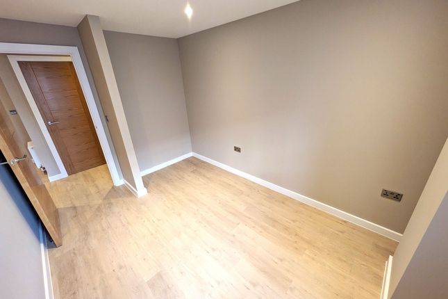 Apt 9 Midland House, Notte Street, Plymouth photo 3