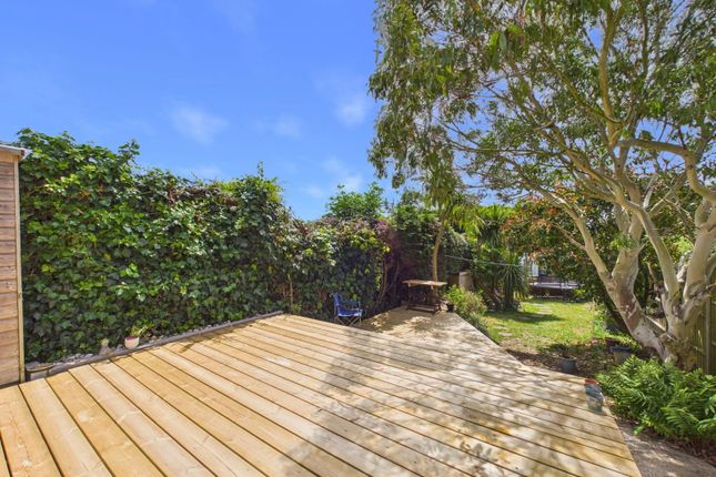 82, Greenways Crescent, Shoreham-by-sea photo 3