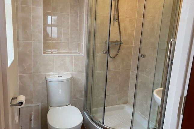 Flat 7, Avenue Court, Kettering photo 5