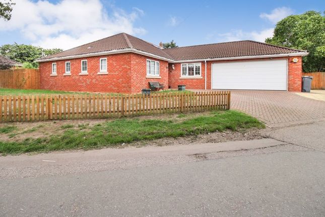 Thumbnail Detached bungalow for sale in Potters Cross, Wootton