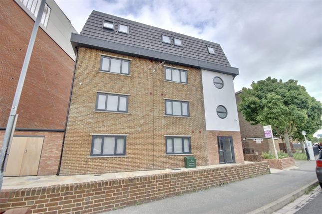 17 bed block of flats for sale in Canal Walk, Portsmouth PO1